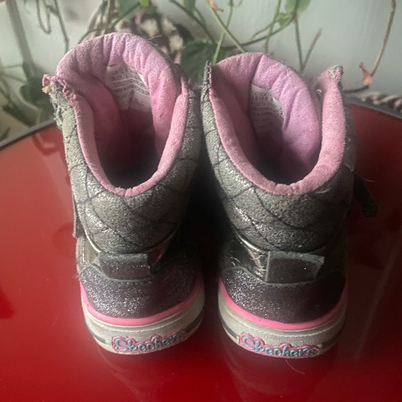 Skechers Twinkle Toes light-up toe sparkling high-tops with Velcro buckle strap - Picture 3 of 11